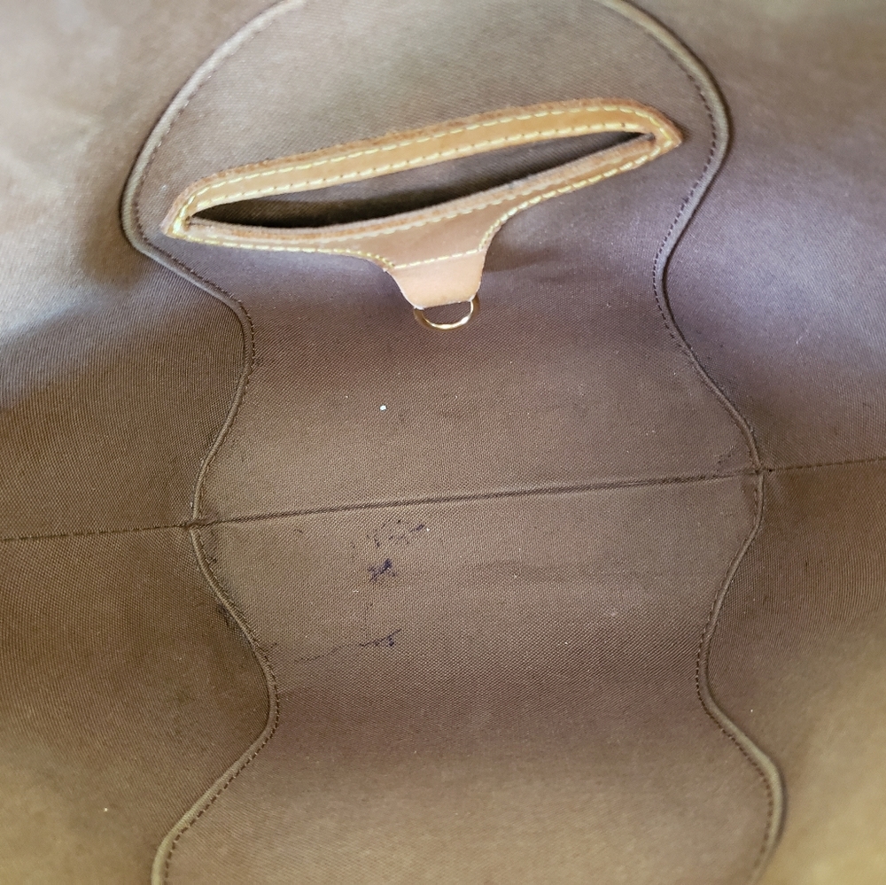 Louis Vuitton Monogram Ellipse PM - Picture 4 of 9